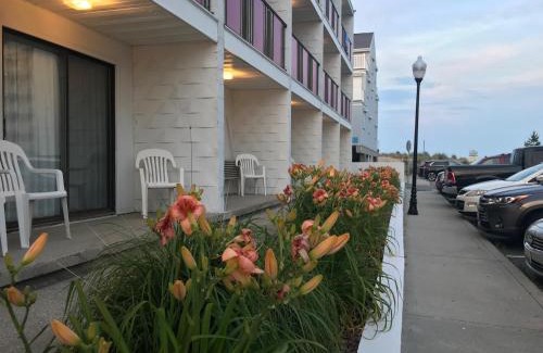 Midtown Ocean City Hotel | Simple Life Motel