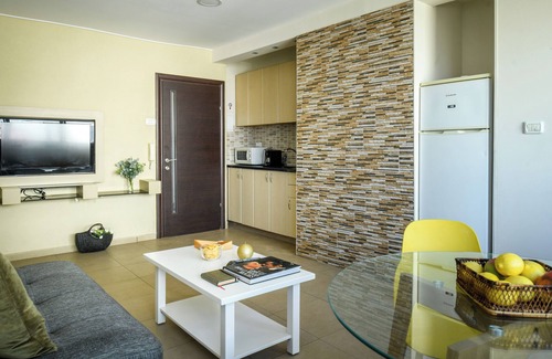 Netanya Apartment | Simple Living in Netanya by Sea N' Rent