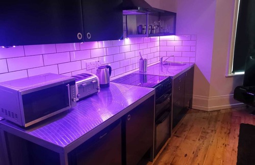 St Leonards-On-Sea Apartment | Simple, stylish studio in the heart of St Leonards