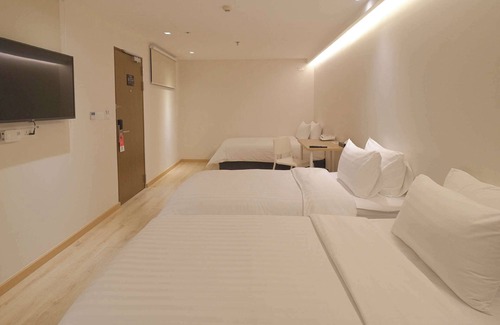 Phahonyothin Hotel | Simplestay Chatuchak, Surestay Collection By Best Western