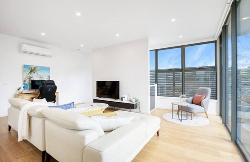 Caulfield North House | Simply Beautiful Townhouse in Caulfield North
