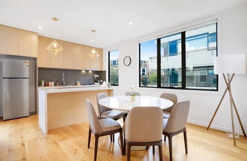 Caulfield North House | Simply Beautiful Townhouse in Caulfield North