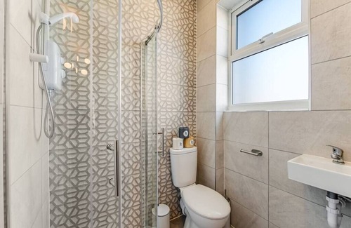 Seven Sisters Condo | Simply Charming Studio - Great Location