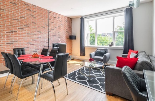 Beasley Apartment | Simply Comfort. Grand 2BR Loft Garden View