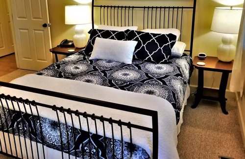 Littleton House | Simply Irresistible| Great Location! | 3 Night Minimum | Super Value!