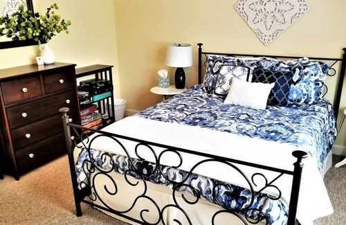 Littleton House | Simply Irresistible| Great Location! | 3 Night Minimum | Super Value!