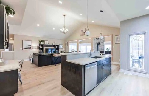 Utterson Cottage | Sims Lake Cottage-private lake in Muskoka