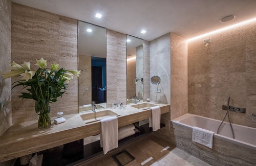 Rione II Trevi Hotel | Sina Bernini Bristol, Autograph Collection
