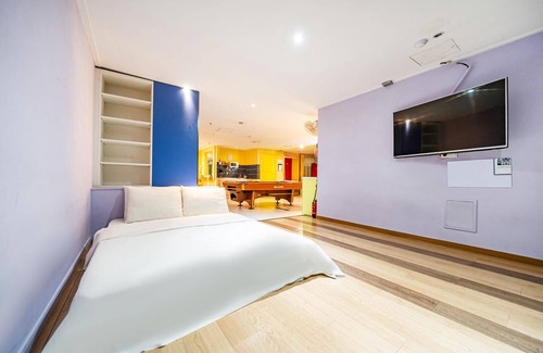 Sinchon-dong Hotel | Sinchon Champus