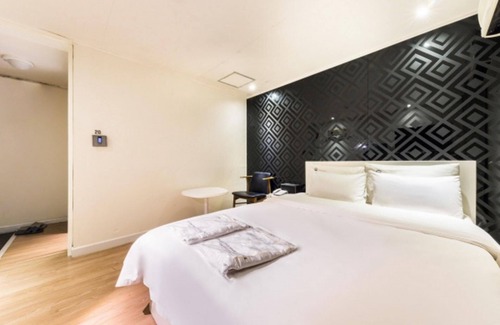 Sinchon-dong Hotel | Sinchon Reem