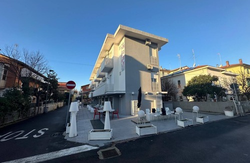 Torre Pedrera Hotel | SINGH SATPAL