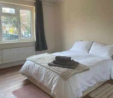 Vassall House | Single and doubles rooms close to central London