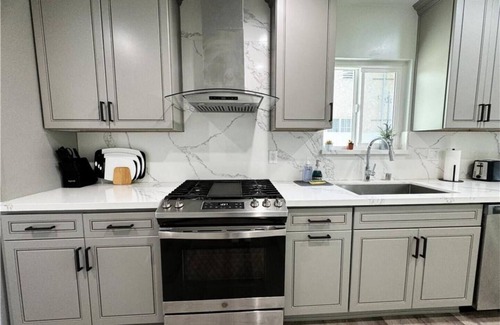 East San Gabriel House | Single Cozy House/private amazing fenced backyard