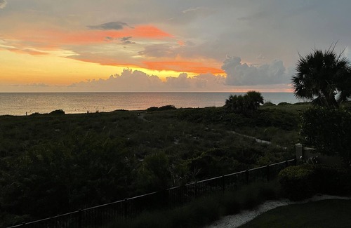 Siesta Key House | Single-Family Home on Turtle Beach Sarasota