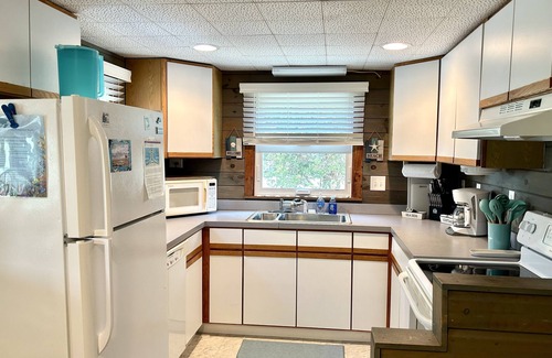 Bethany Beach Cottage | Single family home in small, private, family-friendly oceanside neighborhood