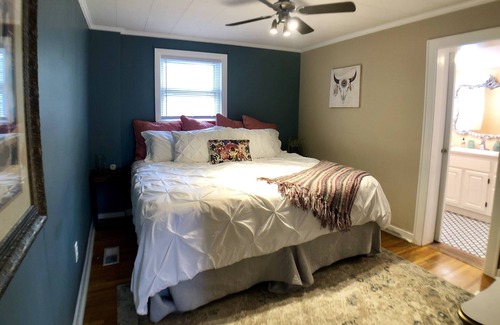 Terre Haute Cottage | Single-Level, 3 Bedroom, 2 Bath, Equipped Kitchen, Laundry