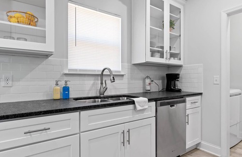 Rossville House | Single level 3BR ranch with an EV charger!