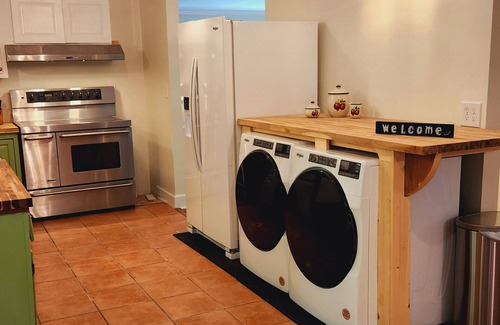 Walland House | Single level Smoky Mountain Getaway! Kid AND Grandparent friendly.