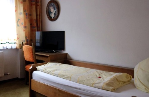 Bramberg am Wildkogel House | Single room in the adjoining house - Landhotel Kaserer