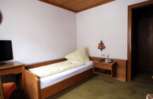 Bramberg am Wildkogel House | Single room in the adjoining house - Landhotel Kaserer