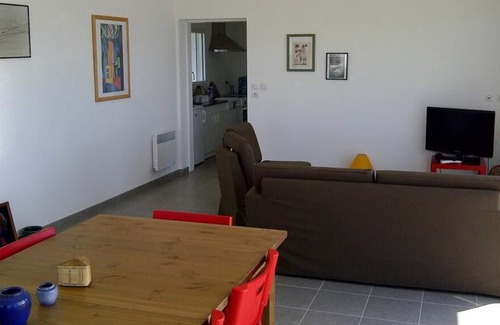 Plovan House | Single room-Comfort-Ensuite-Sea view