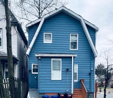 Irvington House | Single Room with Bathroom
