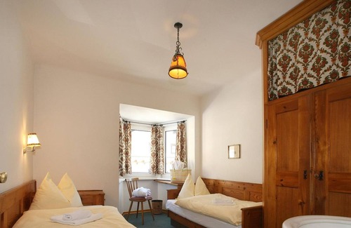 Bruck an der Grossglocknerstrasse Other | Single room with fl. Water - Alpenblick, guesthouse