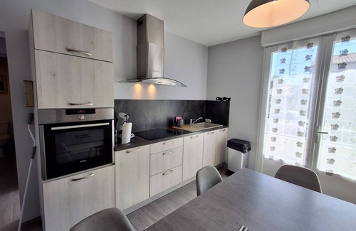 Port District House | Single-storey house in Châtelaillon-Plage 500m from ocean for 6 people, garden, BBQ