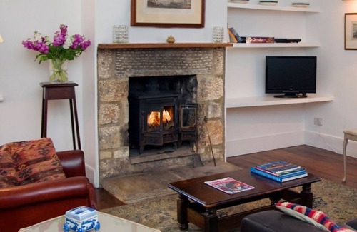 Barrasford Cottage | Single storey cottage for four guests in the grounds of Haughton Castle, Northumberland