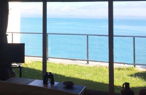 Treboul House | Single-storey house with sea view, 2 stars, with garden, pedestrian walkway, parking