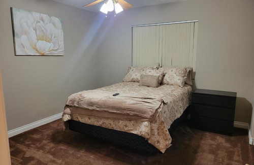 North Las Vegas House | Single story 2800 sqft Lovely home