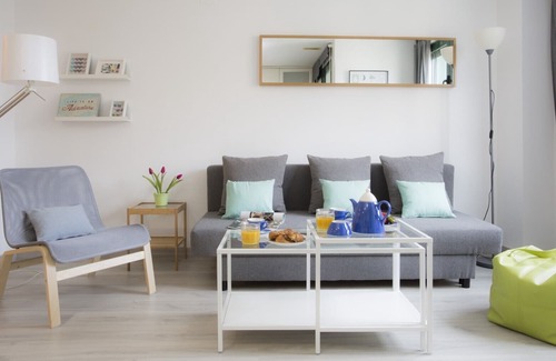 Penya-roja Apartment | Singular Stays Alameda I