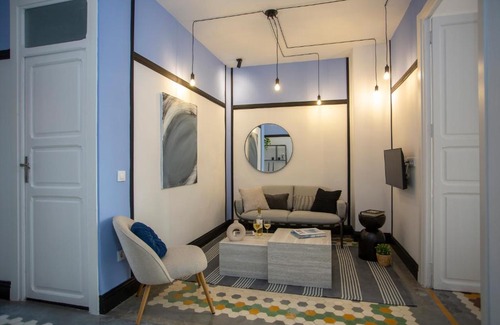 Morvedre Apartment | SingularStays Ca Iconic Living