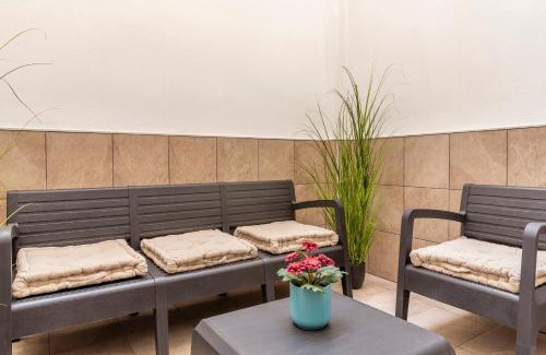 Nou Moles Apartment | SingularStays Olimpia