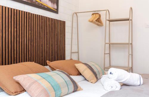 Nou Moles Apartment | SingularStays Olimpia