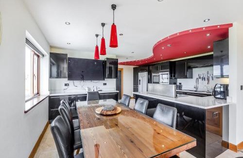 Llanerchymedd House | Sir A Wel