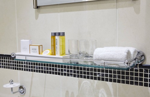Windsor City Centre Hotel | Sir Christopher Wren Hotel