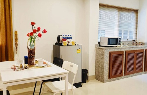 Ko Sire Hotel | Siray House
