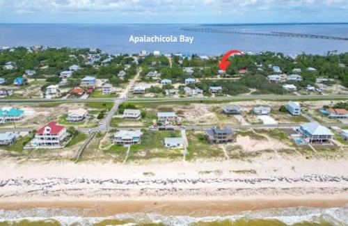 St. George Island House | Siren's Oasis 3 Bedroom Pet Friendly St George Island
