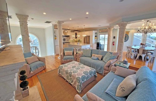 Osbornsville House | Sirena Sanctuary - Luxury 6BR Beach House With Pool & Hot Tub Mantoloking