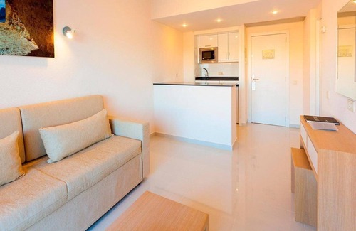 San Antonio Bay Hotel | Sirenis Seaview Country Club