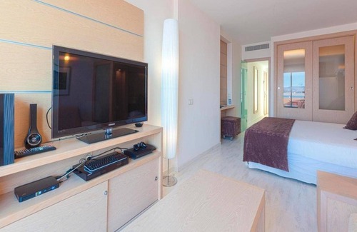 San Antonio Bay Hotel | Sirenis Seaview Country Club