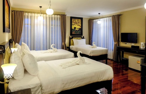 San Chao Pho Suea Hotel | Siri Heritage Bangkok Hotel