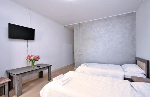 Parakar Hotel | Sirik