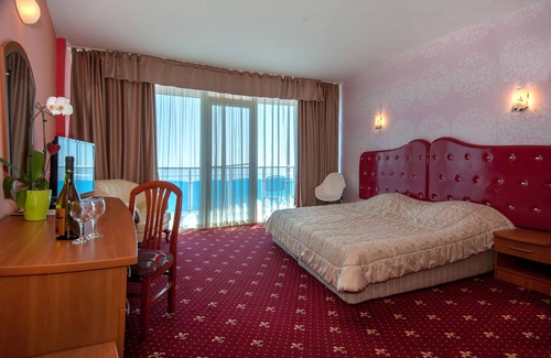 Saints Constantine and Helena Hotel | Sirius Beach Hotel & SPA