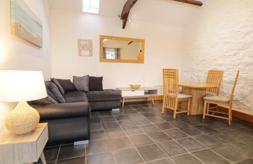 Talybont House | Sisial-y-Mor