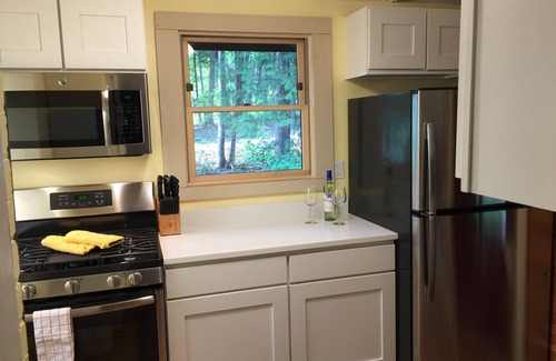 Sister Bay Cottage | Sister Bay Lake view Dog Friendly Grill Bikes Fire Pit New piers & boat slips