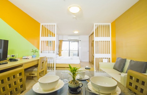 Ratchadaphisek Hotel | Sitara Place Hotel & Serviced Apartment
