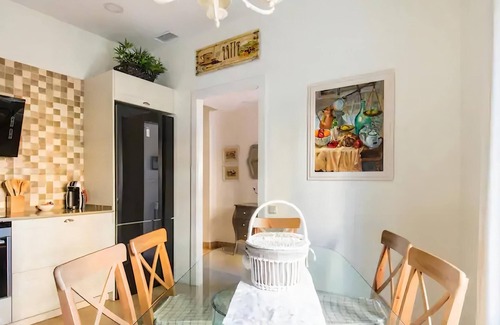 Sitges Town Center Cottage | Sitges Spaces Beach House- 4 Bedroom/3 bathroom/Jacuzzi- Sleeps up to 9