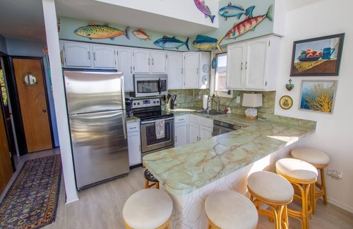 West Cape May House | Situated between the hustle and bustle of downtown Cape May and the gorgeous sunsets of Sunset Beach.